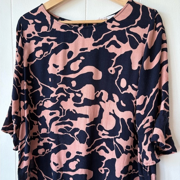 Zest Abstract Print Ruffle Sleeve Blouse | Size 14 - Picture 3 of 7